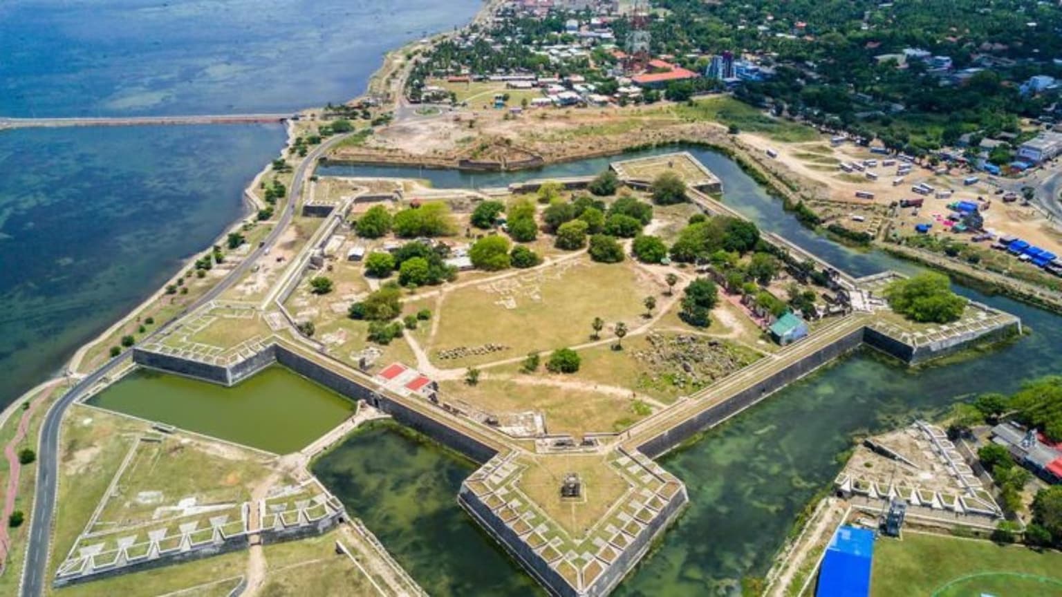 Exploring the Historical Jaffna Fort