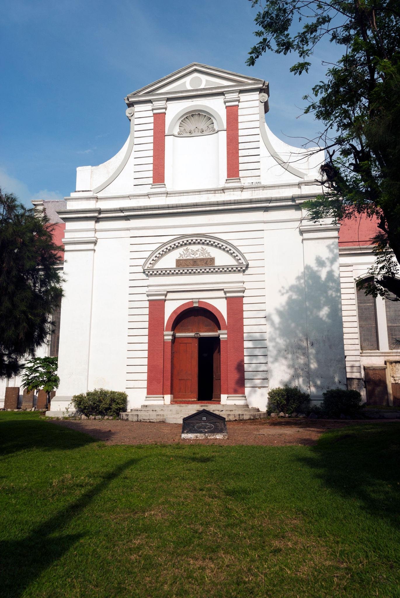Dutch Wolvendaal Church A Living Monument of Colonial History and Quiet Strength